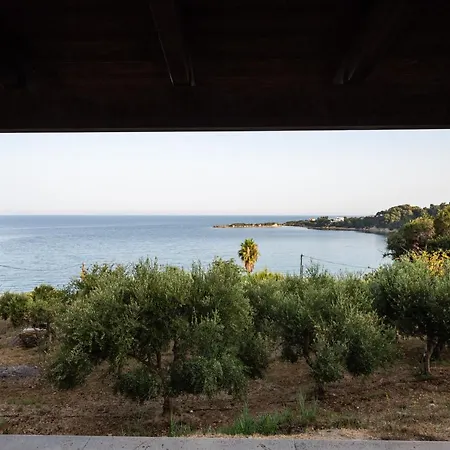 Semesterbostad Pheia